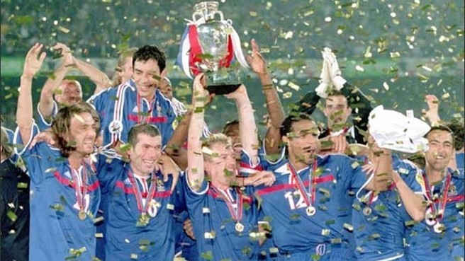 Kỳ EURO 2000 thành công rực rỡ của bóng đá Pháp